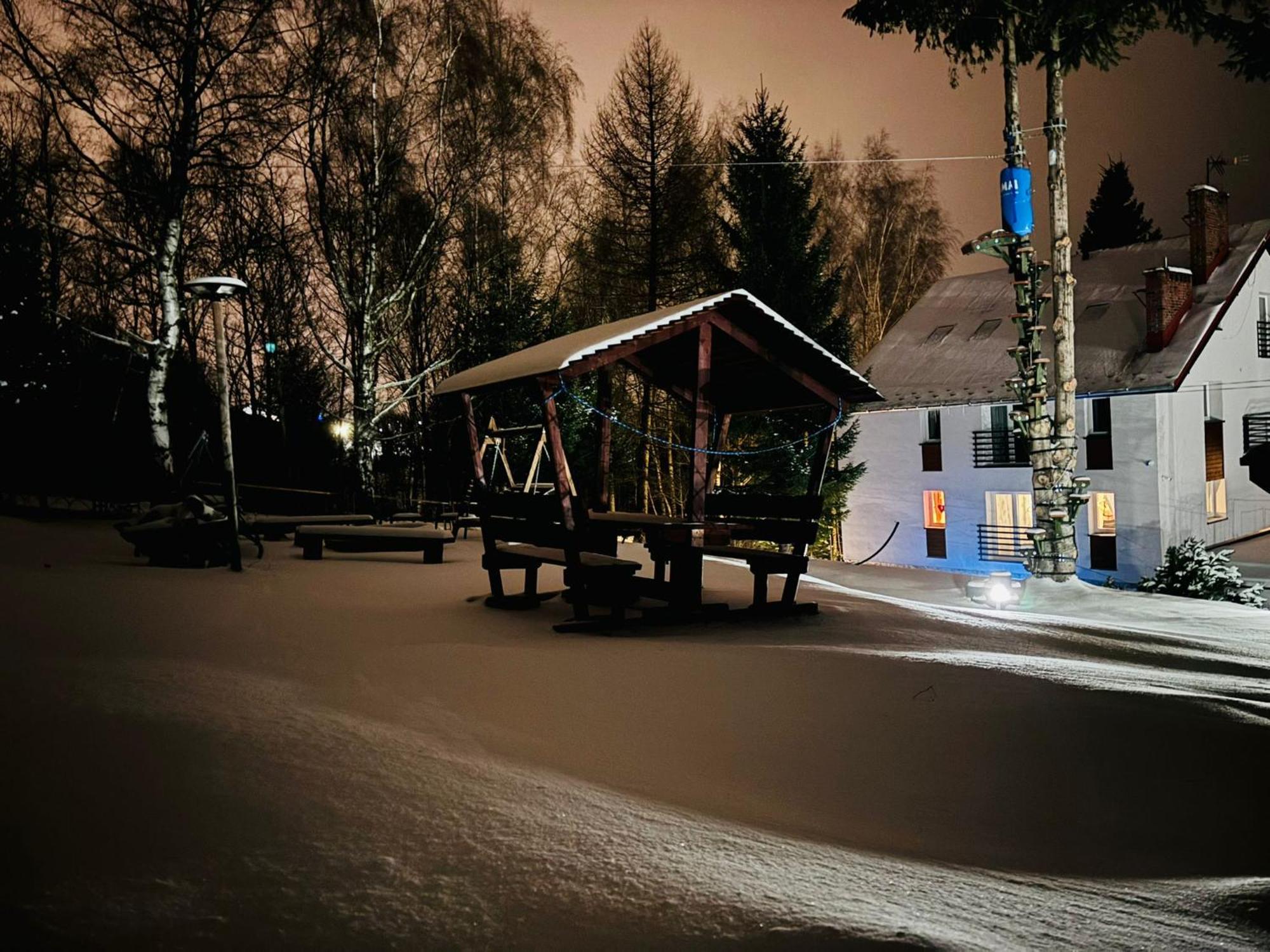 Na Stoku Apartment Swieradow-Zdroj Luaran gambar